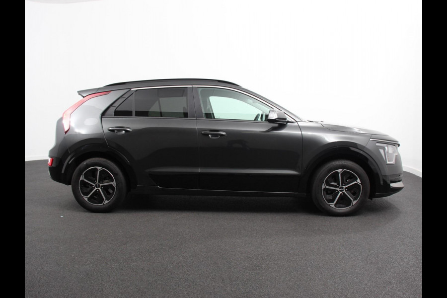 Kia Niro 1.6 GDi PHEV DynamicLine Climate control Adaptieve cruise control Achteruitrijcamera Parkeersensoren Verwarmde voorstoelen LED Keyless Navigatie Apple Carplay/ Android Auto