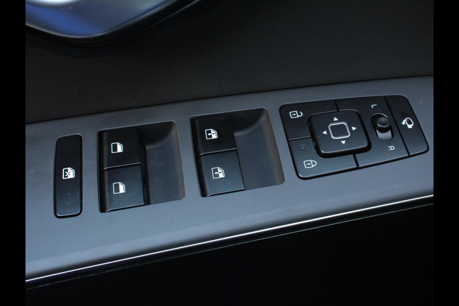 Kia Niro 1.6 GDi PHEV DynamicLine Climate control Adaptieve cruise control Achteruitrijcamera Parkeersensoren Verwarmde voorstoelen LED Keyless Navigatie Apple Carplay/ Android Auto
