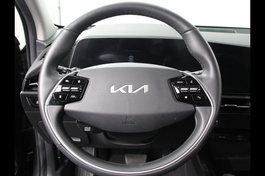 Kia Niro 1.6 GDi PHEV DynamicLine Climate control Adaptieve cruise control Achteruitrijcamera Parkeersensoren Verwarmde voorstoelen LED Keyless Navigatie Apple Carplay/ Android Auto