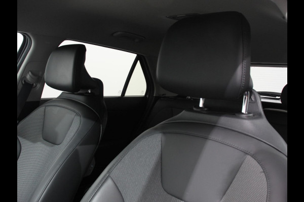 Kia Niro 1.6 GDi PHEV DynamicLine Climate control Adaptieve cruise control Achteruitrijcamera Parkeersensoren Verwarmde voorstoelen LED Keyless Navigatie Apple Carplay/ Android Auto