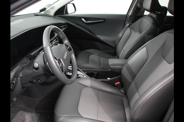 Kia Niro 1.6 GDi PHEV DynamicLine Climate control Adaptieve cruise control Achteruitrijcamera Parkeersensoren Verwarmde voorstoelen LED Keyless Navigatie Apple Carplay/ Android Auto