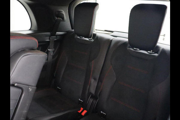 Mercedes-Benz Glb 200 Business Solution AMG 7-persoons | Stoelverwarming | Leder/Alcantara | Side Assist | Navigatie | Full LED | Widescreen | Park Assist