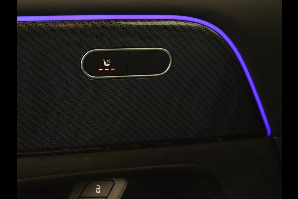 Mercedes-Benz Glb 200 Business Solution AMG 7-persoons | Stoelverwarming | Leder/Alcantara | Side Assist | Navigatie | Full LED | Widescreen | Park Assist