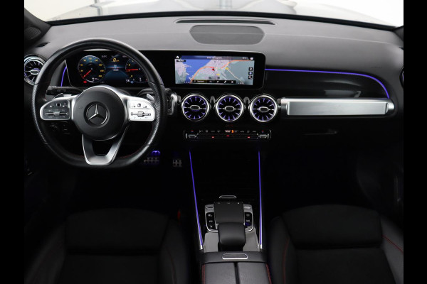 Mercedes-Benz Glb 200 Business Solution AMG 7-persoons | Stoelverwarming | Leder/Alcantara | Side Assist | Navigatie | Full LED | Widescreen | Park Assist