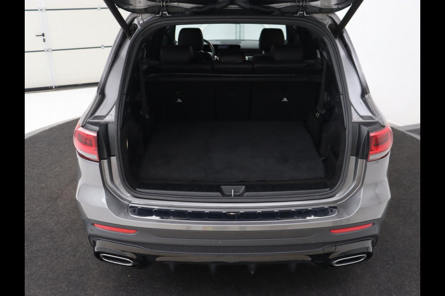 Mercedes-Benz Glb 200 Business Solution AMG 7-persoons | Stoelverwarming | Leder/Alcantara | Side Assist | Navigatie | Full LED | Widescreen | Park Assist