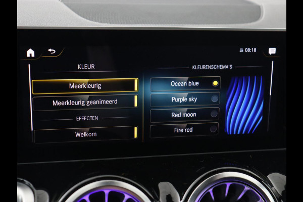 Mercedes-Benz Glb 200 Business Solution AMG 7-persoons | Stoelverwarming | Leder/Alcantara | Side Assist | Navigatie | Full LED | Widescreen | Park Assist