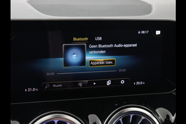Mercedes-Benz Glb 200 Business Solution AMG 7-persoons | Stoelverwarming | Leder/Alcantara | Side Assist | Navigatie | Full LED | Widescreen | Park Assist