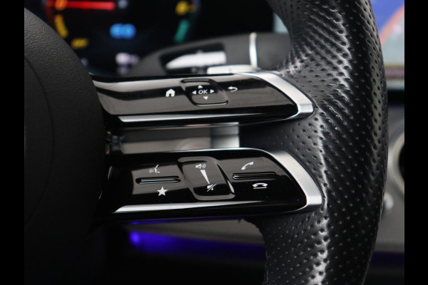 Mercedes-Benz E-Klasse 300e AMG | Trekhaak | Stoelverwarming | Camera | Carplay | Leder/Alcantara | Navigatie | Widescreen | Full LED | Sfeerverlichting | PHEV | Plug In