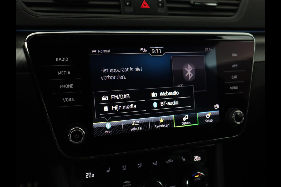 Škoda Superb 1.4 TSI iV Sportline | Panoramadak | Stoelverwarming | Adaptive cruise | Alcantara | Sfeerverlichting | Camera | Virtual Cockpit | Matrix LED | PHEV | Plug In