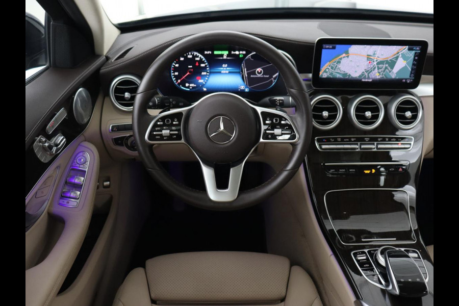 Mercedes-Benz C-Klasse 300e Avantgarde Luxury | Panoramadak | Luchtvering | Burmester | Stuurverwarming | 360 Camera | Leder | Stoelverwarming | Memory | Carplay | Sfeerverlichting | Matrix LED | PHEV | Plug In