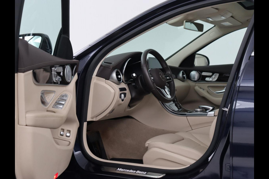 Mercedes-Benz C-Klasse 300e Avantgarde Luxury | Panoramadak | Luchtvering | Burmester | Stuurverwarming | 360 Camera | Leder | Stoelverwarming | Memory | Carplay | Sfeerverlichting | Matrix LED | PHEV | Plug In