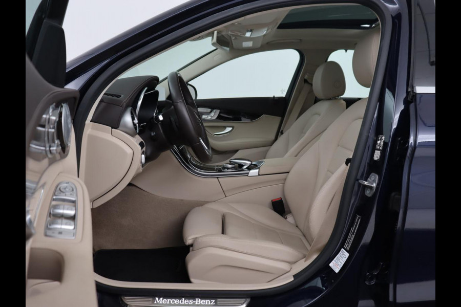 Mercedes-Benz C-Klasse 300e Avantgarde Luxury | Panoramadak | Luchtvering | Burmester | Stuurverwarming | 360 Camera | Leder | Stoelverwarming | Memory | Carplay | Sfeerverlichting | Matrix LED | PHEV | Plug In