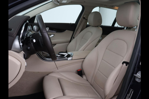 Mercedes-Benz C-Klasse 300e Avantgarde Luxury | Panoramadak | Luchtvering | Burmester | Stuurverwarming | 360 Camera | Leder | Stoelverwarming | Memory | Carplay | Sfeerverlichting | Matrix LED | PHEV | Plug In
