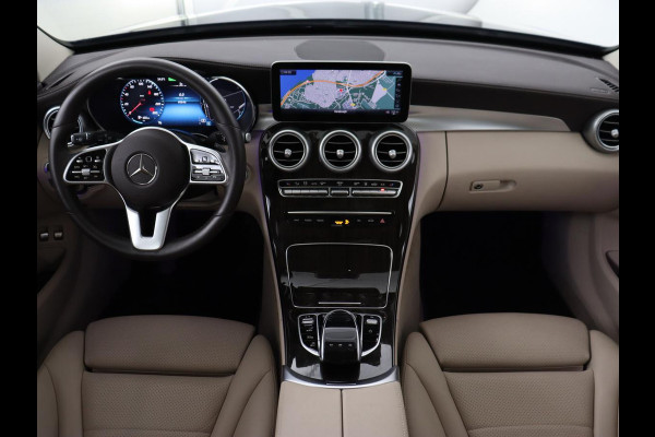 Mercedes-Benz C-Klasse 300e Avantgarde Luxury | Panoramadak | Luchtvering | Burmester | Stuurverwarming | 360 Camera | Leder | Stoelverwarming | Memory | Carplay | Sfeerverlichting | Matrix LED | PHEV | Plug In