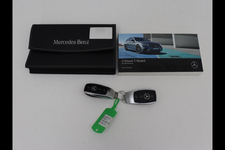 Mercedes-Benz C-Klasse 300e Avantgarde Luxury | Panoramadak | Luchtvering | Burmester | Stuurverwarming | 360 Camera | Leder | Stoelverwarming | Memory | Carplay | Sfeerverlichting | Matrix LED | PHEV | Plug In