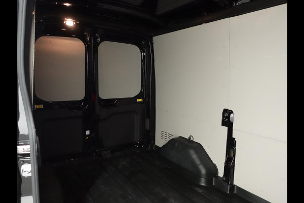 Ford Transit 130pk L2H2 Automaat Trekhaak Airco 360°Camera DAB+