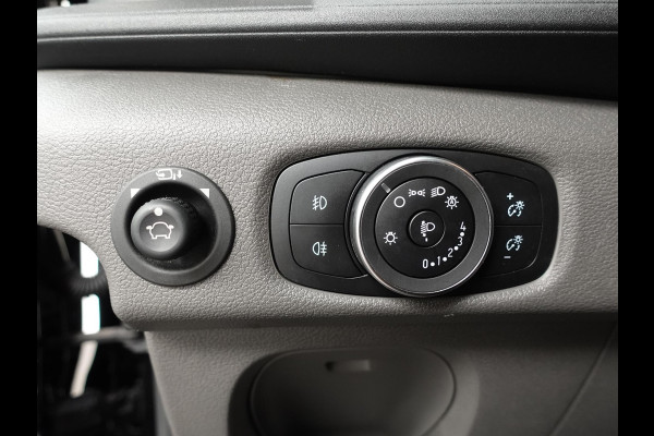 Ford Transit 130pk L2H2 Automaat Trekhaak Airco 360°Camera DAB+