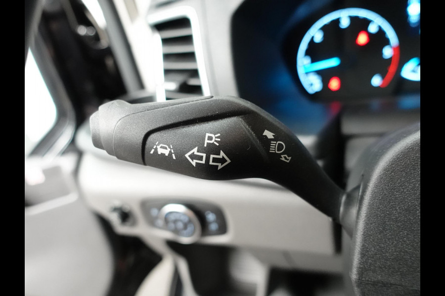 Ford Transit 130pk L2H2 Automaat Trekhaak Airco 360°Camera DAB+