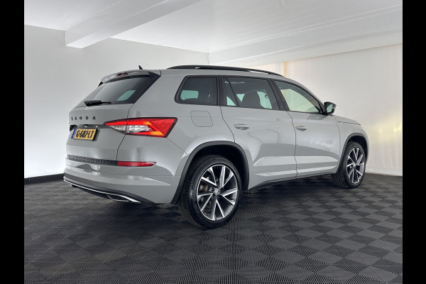 Škoda Kodiaq 1.5 TSI Sportline Business Aut. *PANO | LEATHER-ALCANTARA | FULL-LED | MEMORY-PACK | CANTON-SOUND | CAMERA | KEYLESS | DIGI-COCKPIT | SPORTSEATS | DAB+ | AMBIENT-LIGHT | CARBON | TOWBAR | 20''ALU*