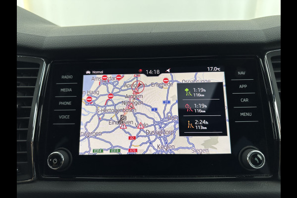Škoda Kodiaq 1.5 TSI Sportline Business Aut. *PANO | LEATHER-ALCANTARA | FULL-LED | MEMORY-PACK | CANTON-SOUND | CAMERA | KEYLESS | DIGI-COCKPIT | SPORTSEATS | DAB+ | AMBIENT-LIGHT | CARBON | TOWBAR | 20''ALU*