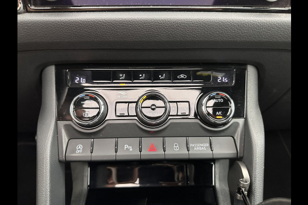 Škoda Kodiaq 1.5 TSI Sportline Business Aut. *PANO | LEATHER-ALCANTARA | FULL-LED | MEMORY-PACK | CANTON-SOUND | CAMERA | KEYLESS | DIGI-COCKPIT | SPORTSEATS | DAB+ | AMBIENT-LIGHT | CARBON | TOWBAR | 20''ALU*