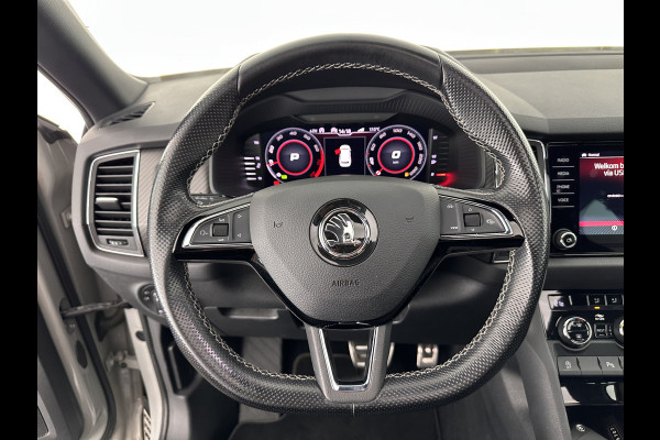 Škoda Kodiaq 1.5 TSI Sportline Business Aut. *PANO | LEATHER-ALCANTARA | FULL-LED | MEMORY-PACK | CANTON-SOUND | CAMERA | KEYLESS | DIGI-COCKPIT | SPORTSEATS | DAB+ | AMBIENT-LIGHT | CARBON | TOWBAR | 20''ALU*