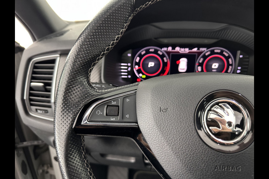 Škoda Kodiaq 1.5 TSI Sportline Business Aut. *PANO | LEATHER-ALCANTARA | FULL-LED | MEMORY-PACK | CANTON-SOUND | CAMERA | KEYLESS | DIGI-COCKPIT | SPORTSEATS | DAB+ | AMBIENT-LIGHT | CARBON | TOWBAR | 20''ALU*
