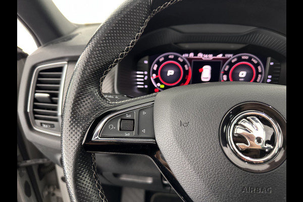 Škoda Kodiaq 1.5 TSI Sportline Business Aut. *PANO | LEATHER-ALCANTARA | FULL-LED | MEMORY-PACK | CANTON-SOUND | CAMERA | KEYLESS | DIGI-COCKPIT | SPORTSEATS | DAB+ | AMBIENT-LIGHT | CARBON | TOWBAR | 20''ALU*