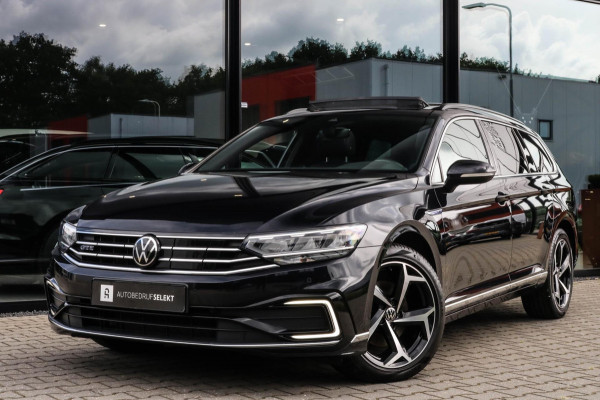 Volkswagen Passat Variant 1.4 TSI PHEV GTE - PANO - TREKHAAK - MASSAGE