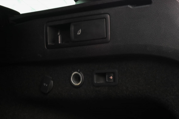 Volkswagen Passat Variant 1.4 TSI PHEV GTE - PANO - TREKHAAK - MASSAGE