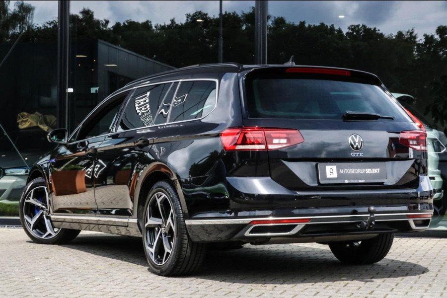 Volkswagen Passat Variant 1.4 TSI PHEV GTE - PANO - TREKHAAK - MASSAGE