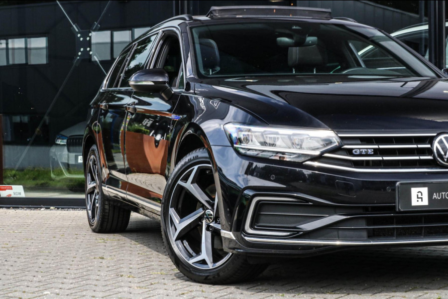 Volkswagen Passat Variant 1.4 TSI PHEV GTE - PANO - TREKHAAK - MASSAGE