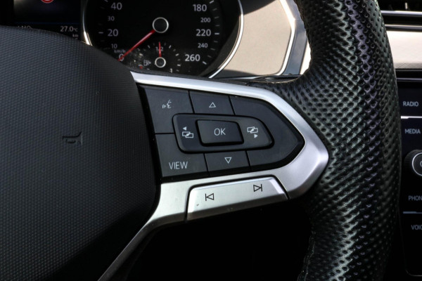 Volkswagen Passat Variant 1.4 TSI PHEV GTE - PANO - TREKHAAK - MASSAGE