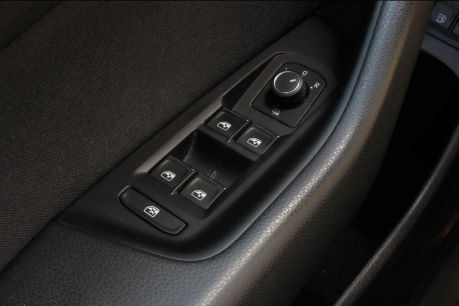 Volkswagen Passat Variant 1.4 TSI PHEV GTE - PANO - TREKHAAK - MASSAGE