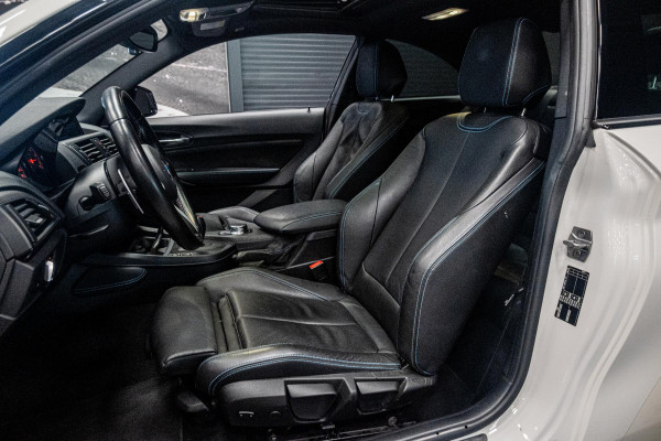 BMW 2 Serie Coupé M2 DCT *M-Performance Uitlaat / Schuif-kanteldak / Harman-Kardon / Carbon in-/exterieur / M-Driver's package*