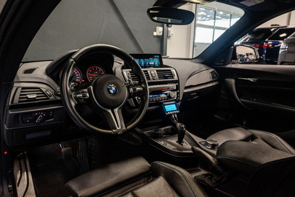 BMW 2 Serie Coupé M2 DCT *M-Performance Uitlaat / Schuif-kanteldak / Harman-Kardon / Carbon in-/exterieur / M-Driver's package*