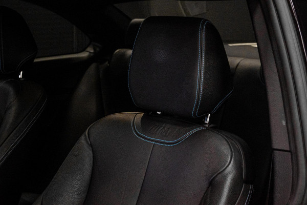 BMW 2 Serie Coupé M2 DCT *M-Performance Uitlaat / Schuif-kanteldak / Harman-Kardon / Carbon in-/exterieur / M-Driver's package*