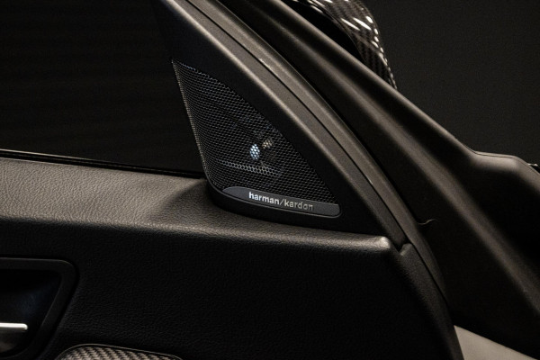 BMW 2 Serie Coupé M2 DCT *M-Performance Uitlaat / Schuif-kanteldak / Harman-Kardon / Carbon in-/exterieur / M-Driver's package*