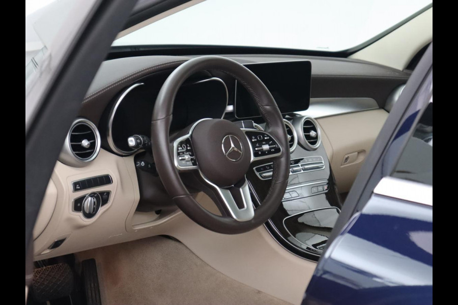 Mercedes-Benz C-Klasse 300e Avantgarde Luxury | Panoramadak | Luchtvering | Burmester | Stuurverwarming | 360 Camera | Leder | Stoelverwarming | Memory | Carplay | Sfeerverlichting | Matrix LED | PHEV | Plug In