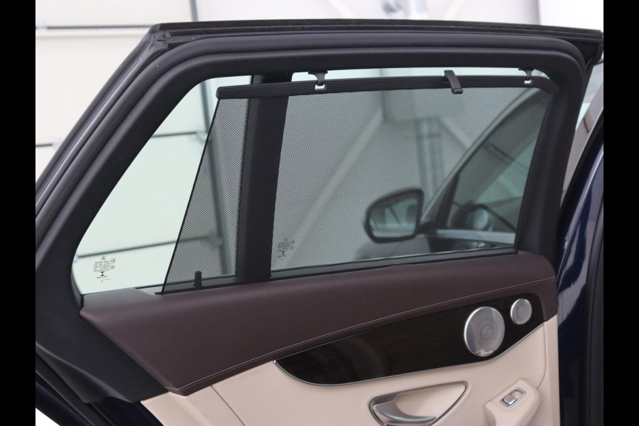 Mercedes-Benz C-Klasse 300e Avantgarde Luxury | Panoramadak | Luchtvering | Burmester | Stuurverwarming | 360 Camera | Leder | Stoelverwarming | Memory | Carplay | Sfeerverlichting | Matrix LED | PHEV | Plug In