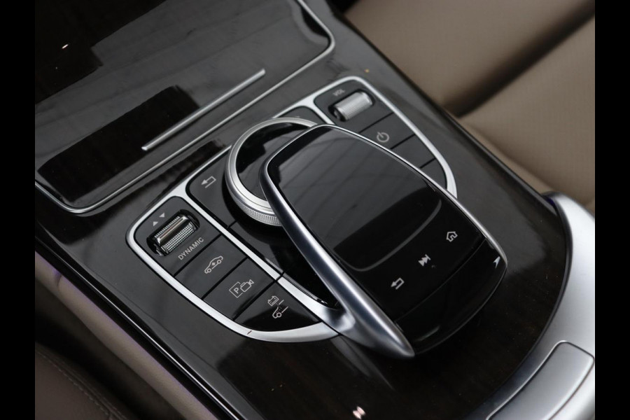 Mercedes-Benz C-Klasse 300e Avantgarde Luxury | Panoramadak | Luchtvering | Burmester | Stuurverwarming | 360 Camera | Leder | Stoelverwarming | Memory | Carplay | Sfeerverlichting | Matrix LED | PHEV | Plug In