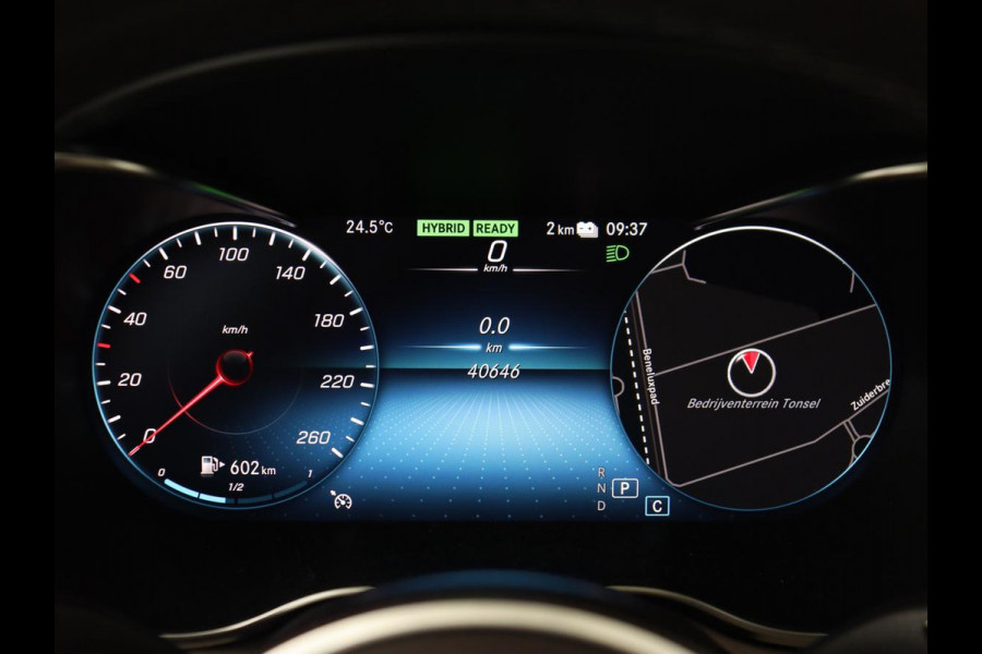 Mercedes-Benz C-Klasse 300e Avantgarde Luxury | Panoramadak | Luchtvering | Burmester | Stuurverwarming | 360 Camera | Leder | Stoelverwarming | Memory | Carplay | Sfeerverlichting | Matrix LED | PHEV | Plug In