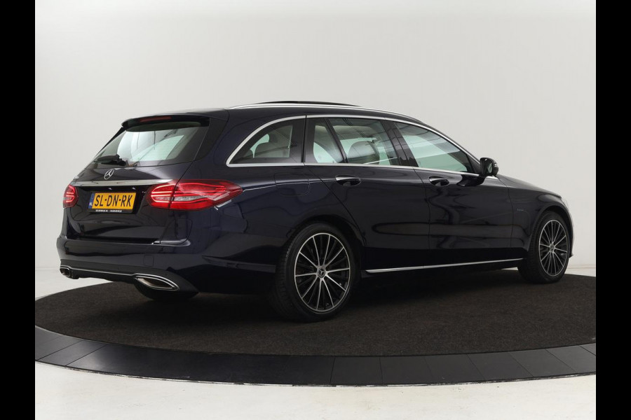 Mercedes-Benz C-Klasse 300e Avantgarde Luxury | Panoramadak | Luchtvering | Burmester | Stuurverwarming | 360 Camera | Leder | Stoelverwarming | Memory | Carplay | Sfeerverlichting | Matrix LED | PHEV | Plug In