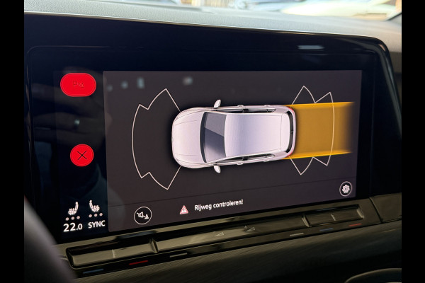 Volkswagen Golf 1.5 eTSI Style | Memory stoelen | 18'' inch | Virtual cockpit