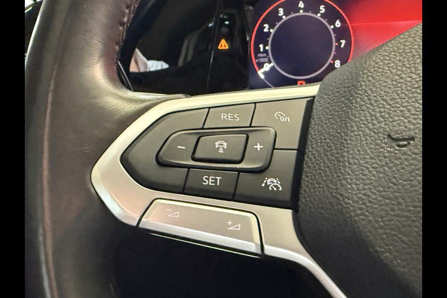 Volkswagen Golf 1.5 eTSI Style | Memory stoelen | 18'' inch | Virtual cockpit