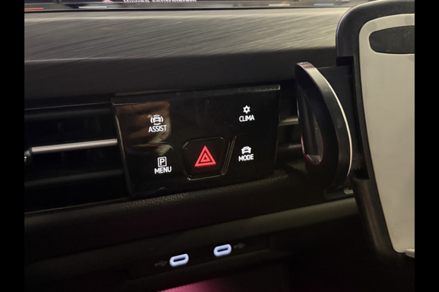 Volkswagen Golf 1.5 eTSI Style | Memory stoelen | 18'' inch | Virtual cockpit