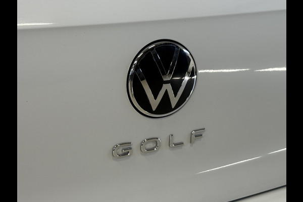 Volkswagen Golf 1.5 eTSI Style | Memory stoelen | 18'' inch | Virtual cockpit