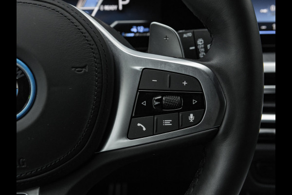 BMW 3 Serie Touring 330e M-Sport - Active Cruise - Camera - Stuurwiel Verwarmd - Hifi