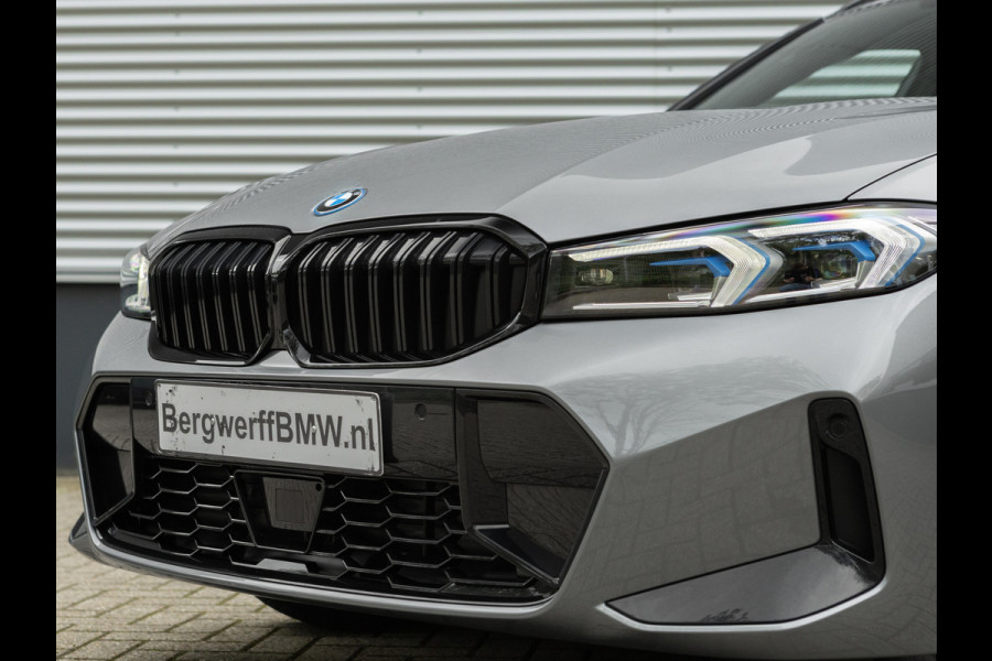 BMW 3 Serie Touring 330e M-Sport - Active Cruise - Camera - Stuurwiel Verwarmd - Hifi