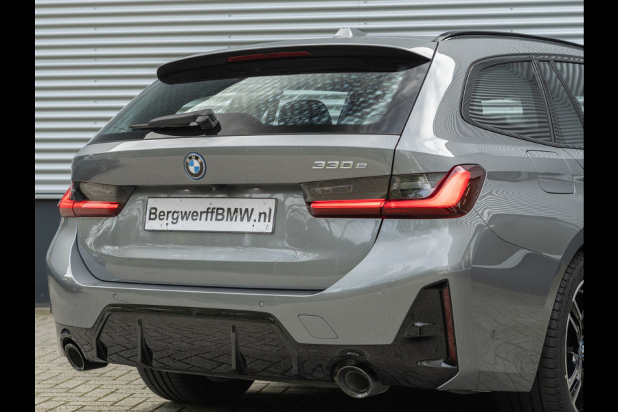 BMW 3 Serie Touring 330e M-Sport - Active Cruise - Camera - Stuurwiel Verwarmd - Hifi